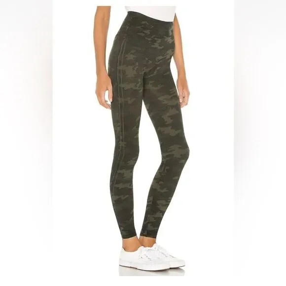 SPANX Look at Me Now Seamless Leggings | Green Camo | Small | Retail $118 - Picture 3 of 9